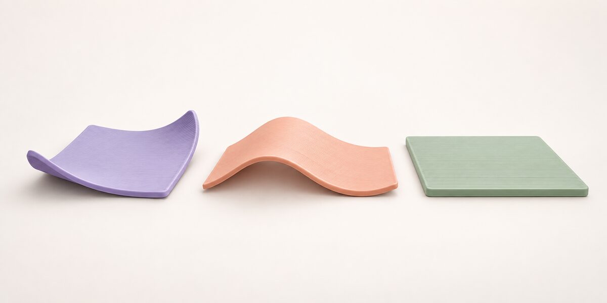 Pastel sheets shift from a warped 3D print to a flat form, showing 3D printing warping and how controlled tests prevent warping.